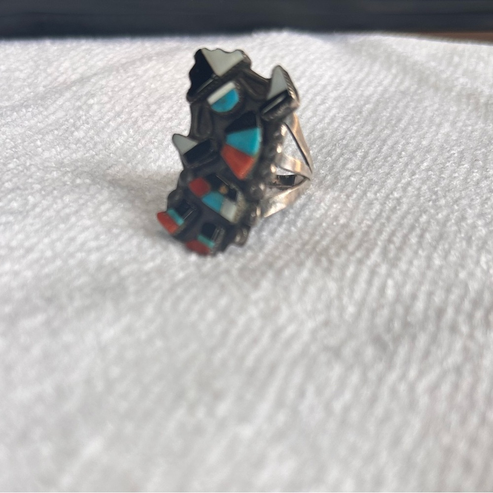 VINTAGE ZUNI STERLING SILVER DANCING KACHINA TURQUOISE INLAY RING.  Size 7.5